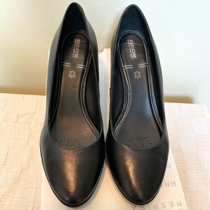 GEOX Walk Pleasure Black Block Heel Pumps, Size 8